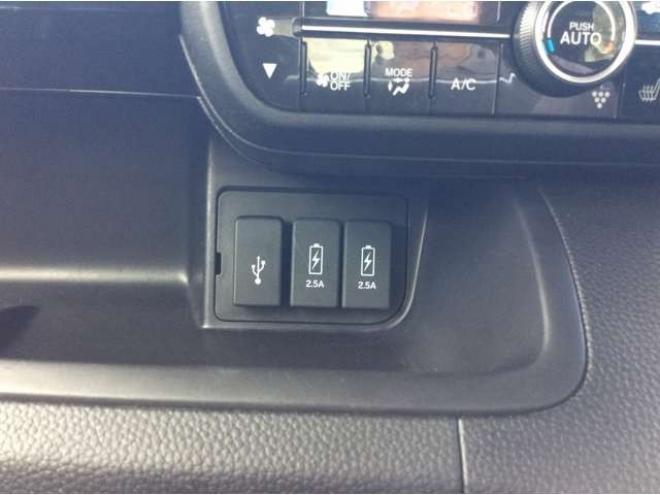 N-BOXカスタム 660 G EX ホンダセンシング 4WD　パワスラ　シートヒーター　スマートキー　プッシュスタート　クルーズコントロール　ホンダ純正ナビ　バックカメラ　電動格納ミラー　横滑り防止装置　車線逸脱防止　衝突被害軽減システム　オートライト　ETC 660