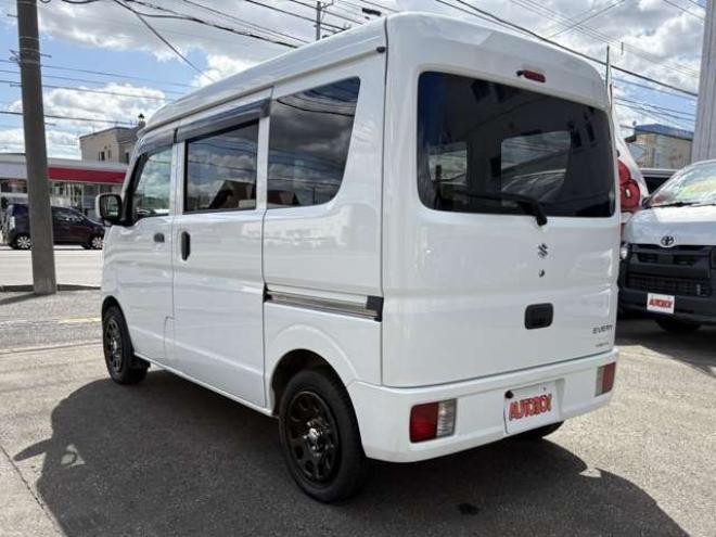 エブリィジョイン ターボ ハイルーフ 4WD　革調シートカバー　Body Lineベッドキッド　デイトナ15インチAW　キーレス　バックカメラ　Panasonicメモリナビ　Bluetooth　FM/AM　横滑り防止　衝突被害軽減システム　フォグランプ 660