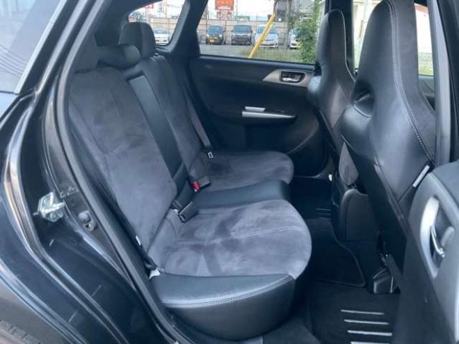 インプレッサハッチバックSTI 2.0 WRX 4WD Defi3連メーター(ブースト計・油温計・油圧計) ETC 運転席パワーシート プッシュスタート 2000