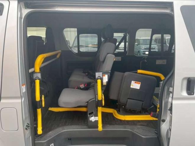 ハイエースバン2.8 ウェルキャブ Bタイプ ロング ディーゼルターボ 4WD　 福祉車両 2800