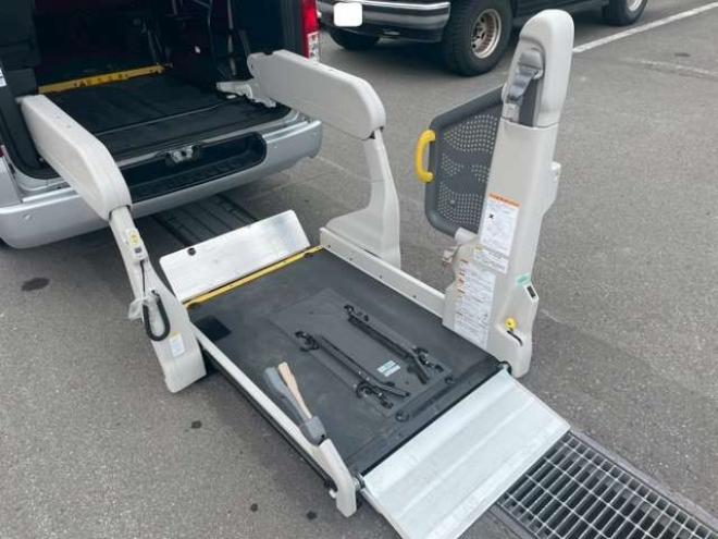 ハイエースバン2.8 ウェルキャブ Bタイプ ロング ディーゼルターボ 4WD　 福祉車両 2800