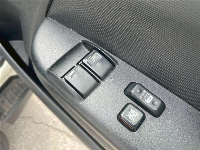 ハイエースバン2.8 中温強化冷凍バン ロング ディーゼルターボ 4WD　 2800