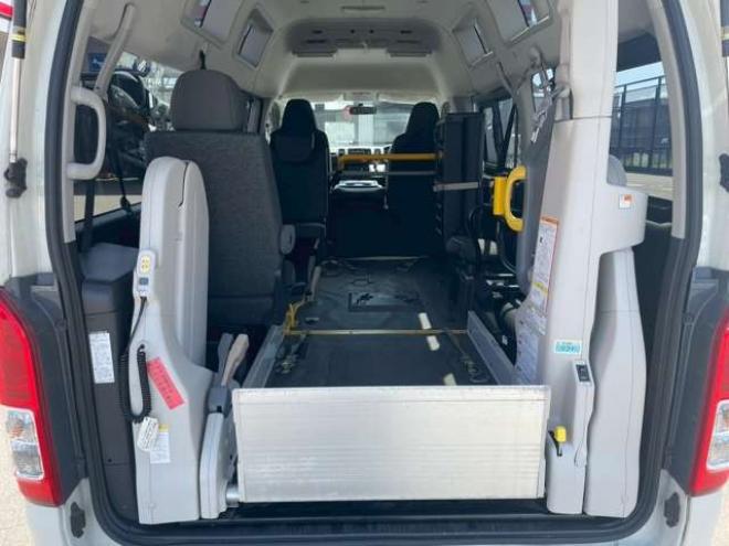 ハイエースバン2.8 ウェルキャブ ASタイプ ロング ディーゼルターボ 4WD　 福祉車両 2800