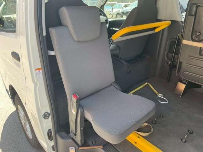 ハイエースバン2.8 ウェルキャブ ASタイプ ロング ディーゼルターボ 4WD　 福祉車両 2800