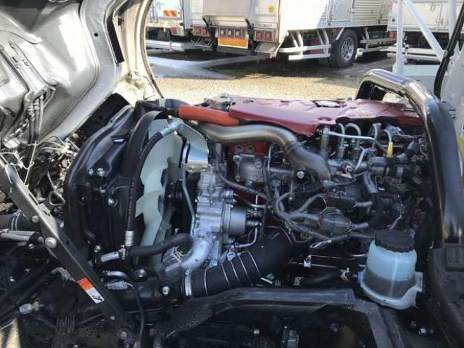 デュトロタンクローリー　2DG-XZU685M 新明和工業　 4WD 4000