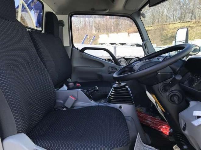 デュトロタンクローリー　2DG-XZU685M 新明和工業　 4WD 4000