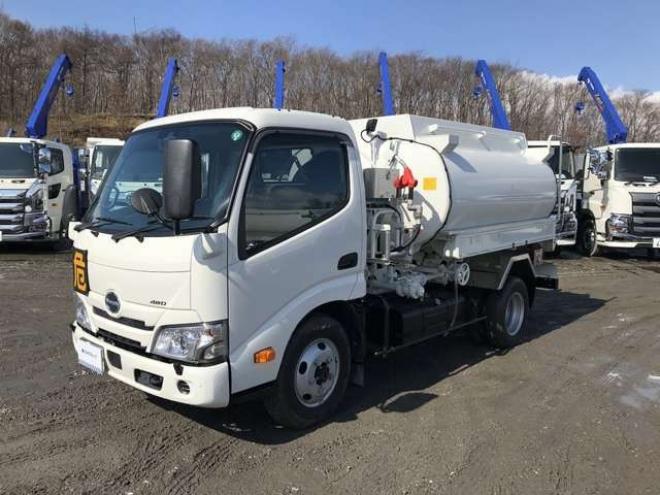 デュトロタンクローリー　2DG-XZU685M 新明和工業　 4WD 4000