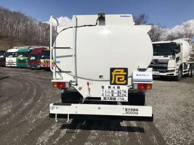デュトロタンクローリー　2DG-XZU685M 新明和工業　 4WD 4000