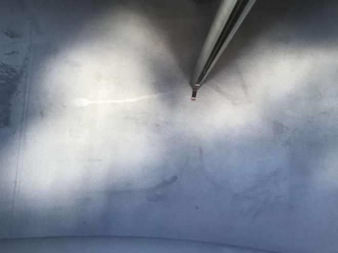 デュトロタンクローリー　2DG-XZU685M 新明和工業　 4WD 4000