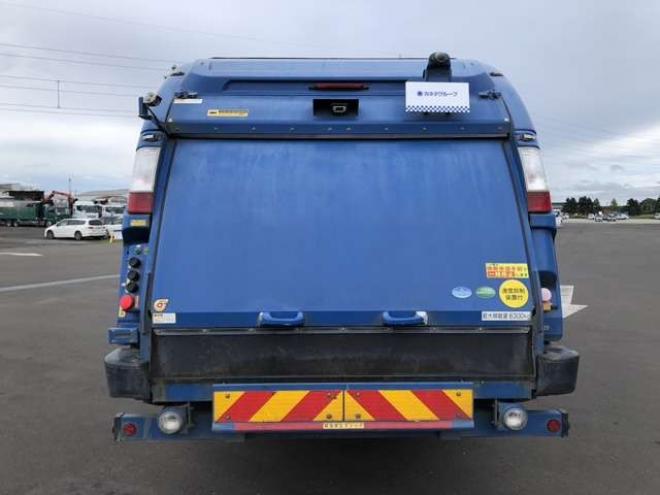 レンジャー塵芥車　QKG-FJ7JGAA 新明和工業　 2WD 6400