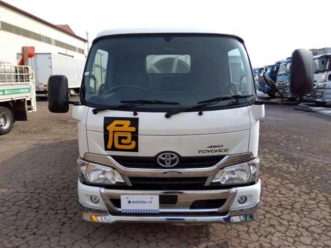 トヨエースタンクローリー　TKG-XZU685 極東開発工業　 4WD 4000