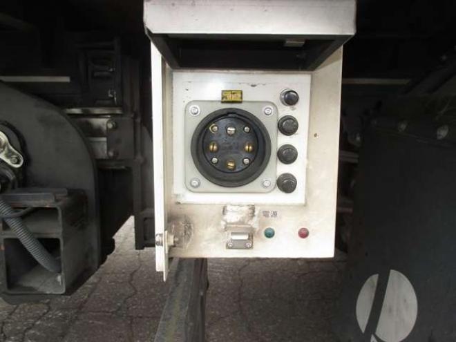 キャンター冷凍バン　TKG-FEB80　菱重　 2WD 2990