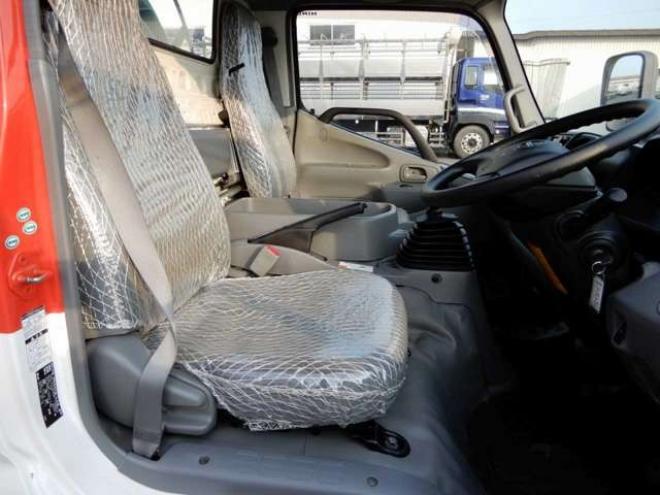 デュトロタンクローリー　TKG-XZU685M 東邦　 4WD 4000