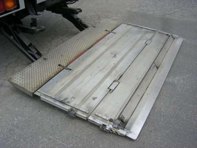 ファイタードライバン　KL-FK61HMZ　格納ゲート付　 2WD 8200