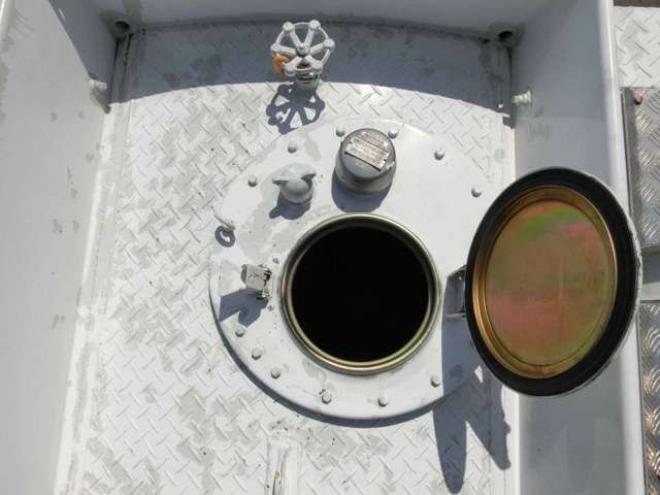 ファイタータンクローリー　KK-FL63HE　極東　 4WD 5240