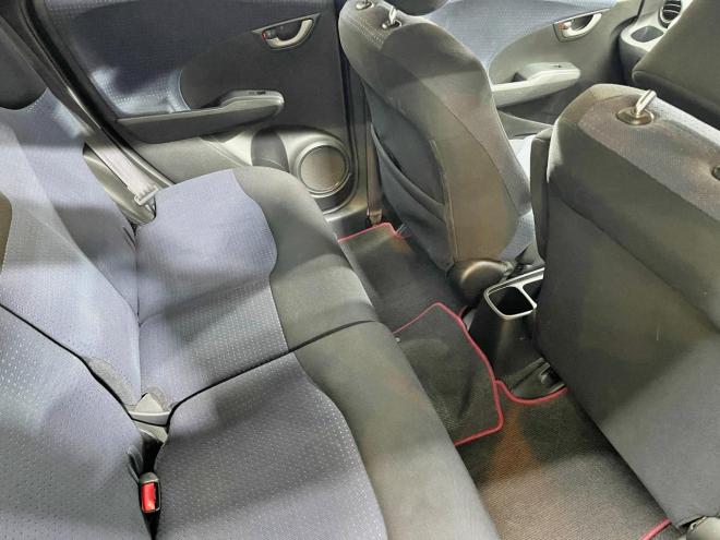 フィット1.3L 4WD 5年保証 サンルーフ ナビTV Bカメ ドラレコ ETC 寒冷地仕様 禁煙