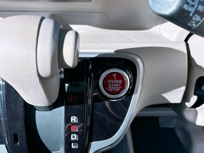 N-BOX660 G Lパッケージ 4WD　ローンが不安な方＜優遇ローン＞本州仕入　社外ナビ　バックカメラ　片側パワースライド　フルセグTV