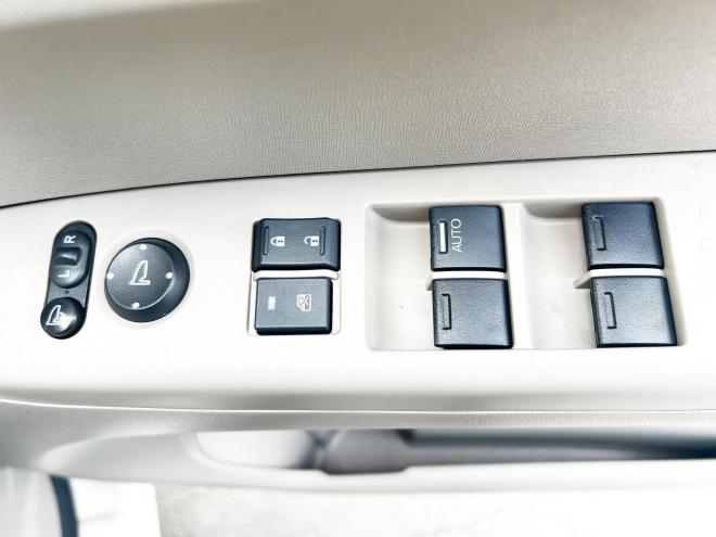 N-BOX660 G Lパッケージ 4WD　ローンが不安な方＜優遇ローン＞本州仕入　社外ナビ　バックカメラ　片側パワースライド　フルセグTV