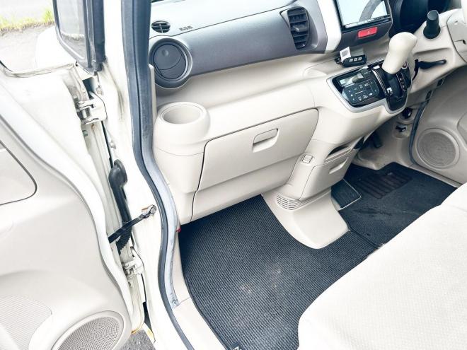 N-BOX660 G Lパッケージ 4WD　ローンが不安な方＜優遇ローン＞本州仕入　社外ナビ　バックカメラ　片側パワースライド　フルセグTV