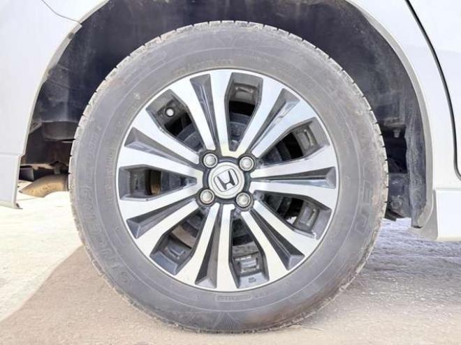 フリードハイブリッド1.5 ジャストセレクション　下廻防錆ナビBカメETCエンスタ 2WD 1500