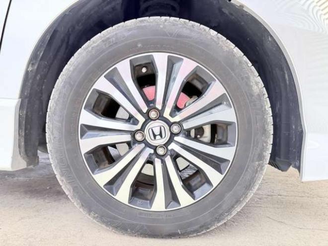 フリードハイブリッド1.5 ジャストセレクション　下廻防錆ナビBカメETCエンスタ 2WD 1500