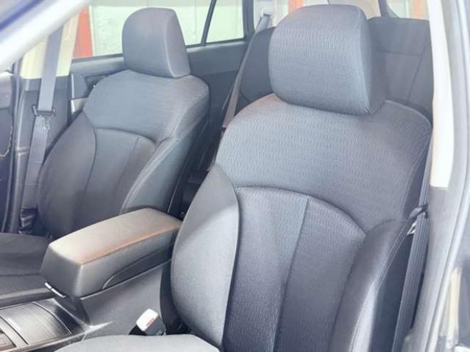 レガシィワゴン2.5 i 4WD　下廻防錆TVナビBカメETC夏冬タイヤ 2500