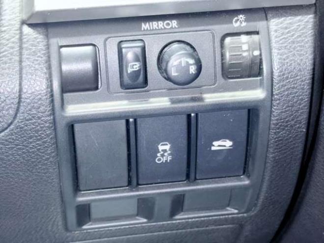 レガシィワゴン2.5 i 4WD　下廻防錆TVナビBカメETC夏冬タイヤ 2500