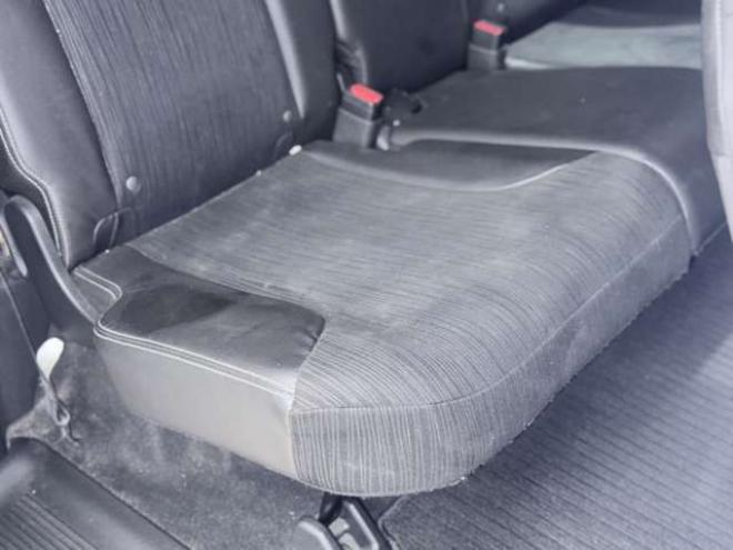 フリードスパイクハイブリッド1.5 ジャストセレクション　下廻防錆TVナビBカメETC 2WD 1500