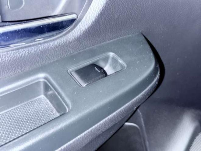 インプレッサスポーツ 2.0 i アイサイト 4WD 下廻防錆TVナビ 2000