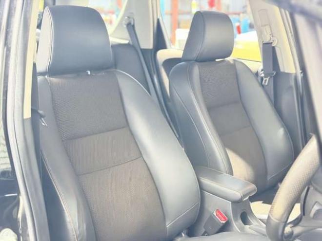 フィットシャトルハイブリッド1.3　下廻防錆TVナビBカメETC夏冬タイヤ 2WD 1300