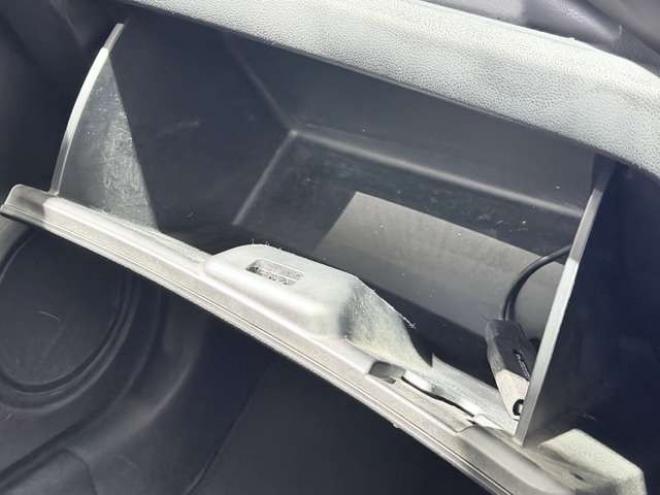 フィットシャトルハイブリッド1.3　下廻防錆TVナビBカメETC夏冬タイヤ 2WD 1300