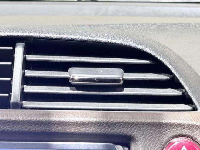 フィットシャトルハイブリッド1.3　下廻防錆TVナビBカメETC夏冬タイヤ 2WD 1300