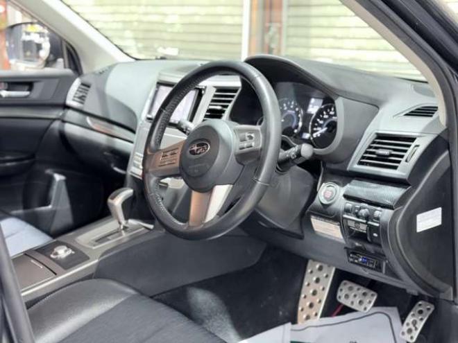 レガシィワゴン2.5 GT アイサイト 4WD　下廻防錆TVナビBカメETCエンスタ 2500