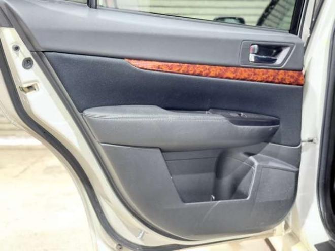 レガシィワゴン2.5 i Lパッケージ 4WD　下廻防錆TVナビBカメETC 2500