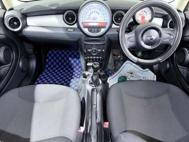 ミニワン　下廻防錆6速MTキーレスETC 正規輸入車 2WD 1600