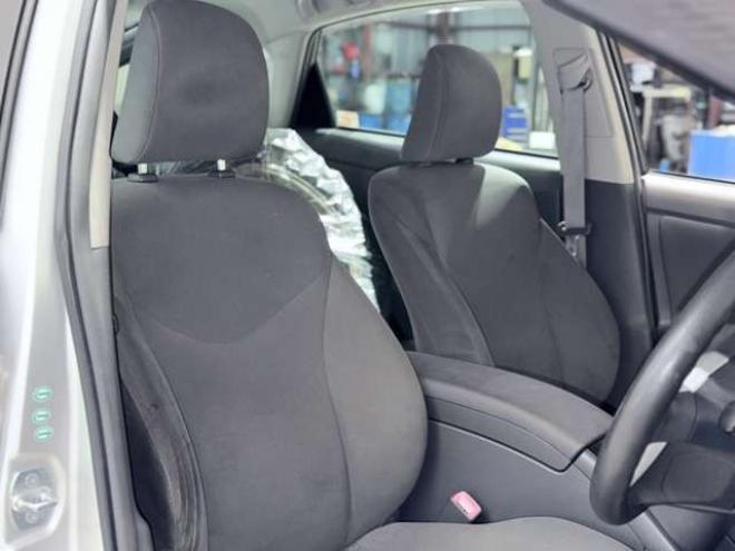 プリウス1.8 S　下廻防錆キーレスCD夏冬タイヤ 2WD 1800