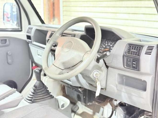 クリッパートラック SD 4WD　下廻防錆夏冬タイヤ 660