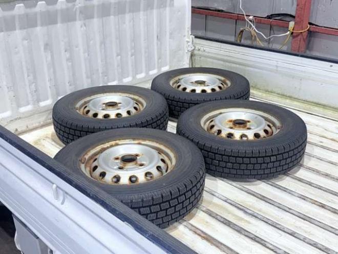 クリッパートラック SD 4WD　下廻防錆夏冬タイヤ 660