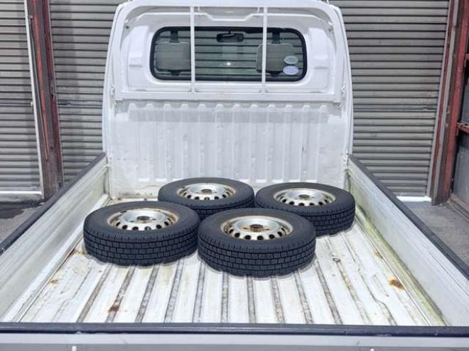 クリッパートラック SD 4WD　下廻防錆夏冬タイヤ 660