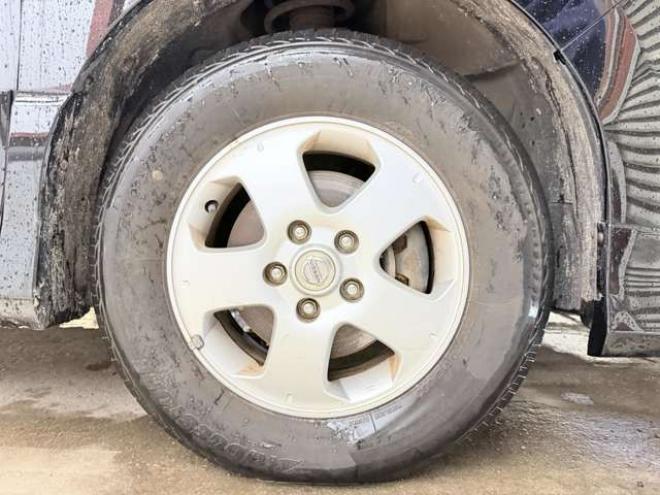 セレナ2.0 ハイウェイスター 4WD　下廻防錆TVナビBカメETC 2000