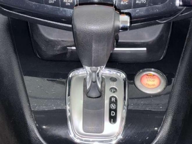 セレナ2.0 ハイウェイスター 4WD　下廻防錆TVナビBカメETC 2000