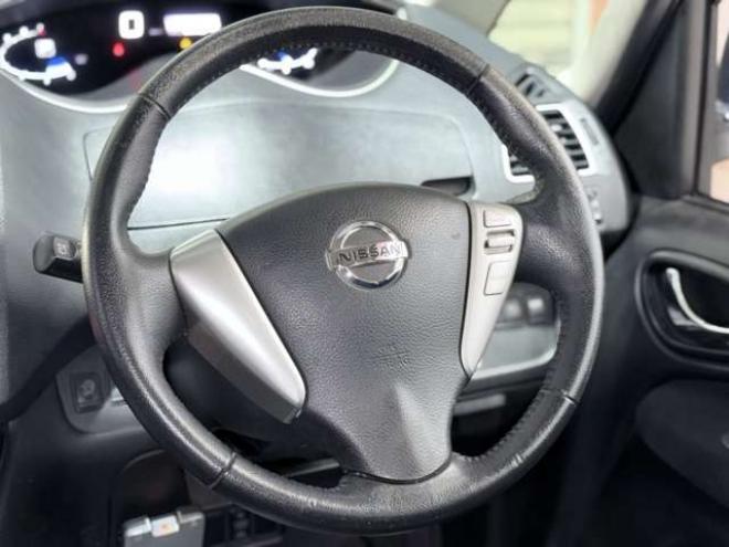 セレナ2.0 ハイウェイスター 4WD　下廻防錆TVナビBカメETC 2000