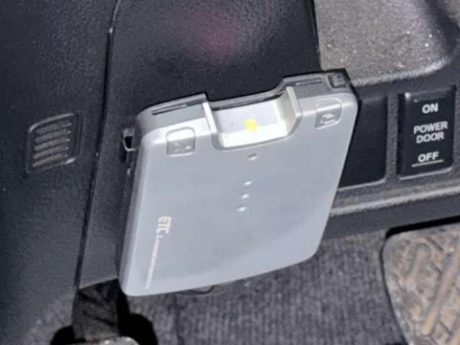 セレナ2.0 ハイウェイスター 4WD　下廻防錆TVナビBカメETC 2000