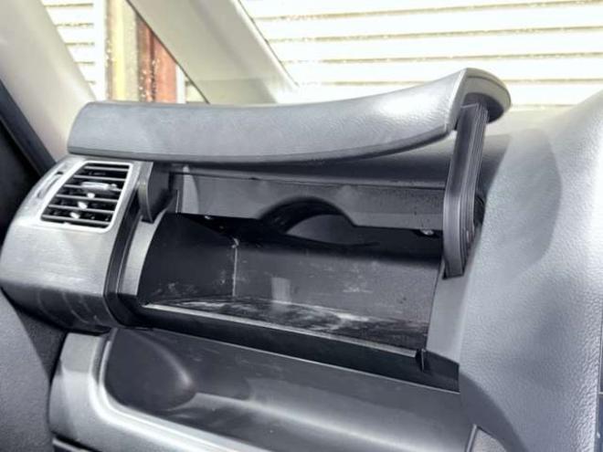 セレナ2.0 ハイウェイスター 4WD　下廻防錆TVナビBカメETC 2000