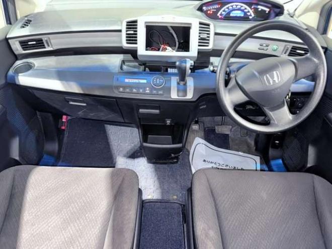 フリード1.5 G ジャストセレクション　下廻防錆ドラレコキーレスEスタ夏冬タイヤ 2WD 1500