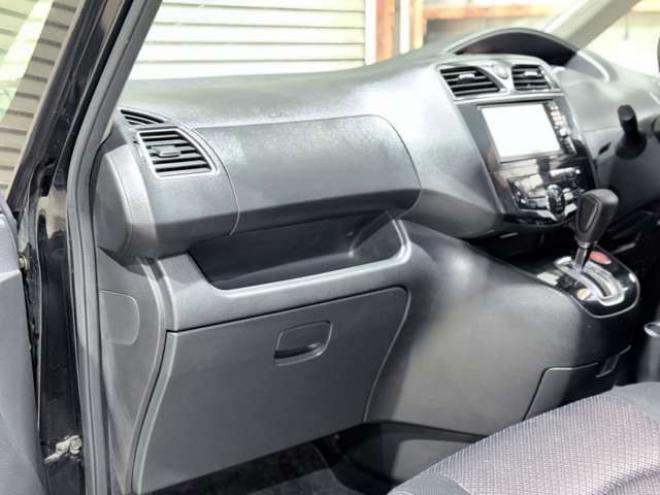 セレナ2.0 ハイウェイスター 4WD　下廻防錆TVナビBカメ後席モニタ 2000