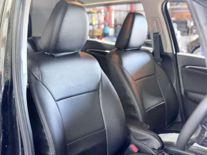 フィット1.5 ハイブリッド Fパッケージ 4WD　下廻防錆4WDTVナビBカメ 1500