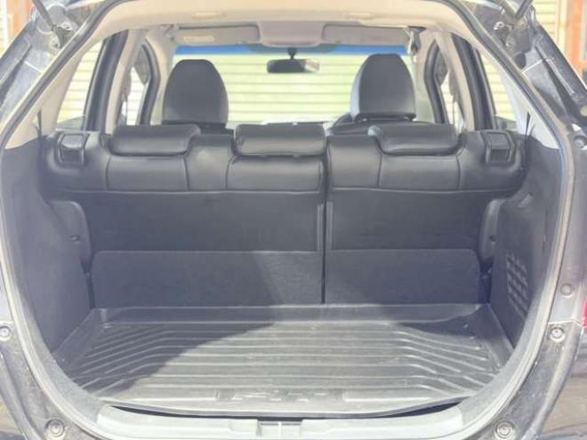 フィット1.5 ハイブリッド Fパッケージ 4WD　下廻防錆4WDTVナビBカメ 1500