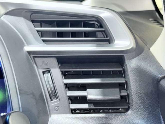 フィット1.5 ハイブリッド Fパッケージ 4WD　下廻防錆4WDTVナビBカメ 1500