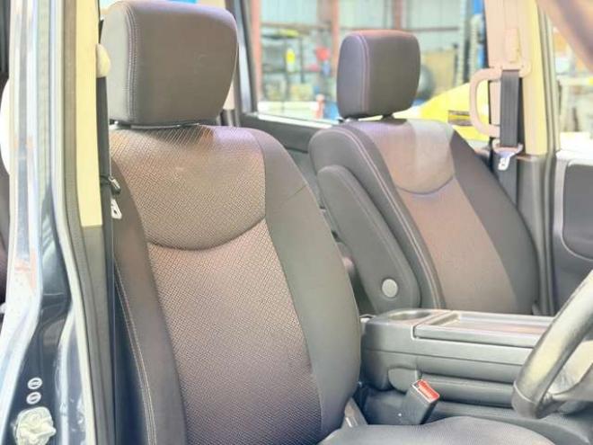 セレナ2.0 ハイウェイスター 4WD　下廻防錆1オナTVナビBカメ後席モニタ夏冬タイヤ 2000